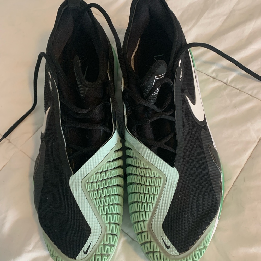 Nike Black and Mint Athletic Shoes